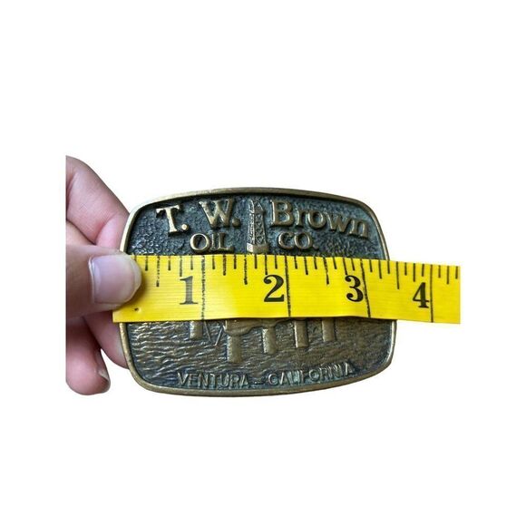 t.w. brown oil co Solid brass vintage belt buckle - Picture 4 of 5